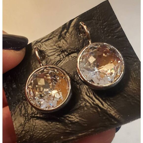 Swarovski Crystal Round Clear Earrings dangle. Wedding. Party. New years. Simple - Picture 1 of 6